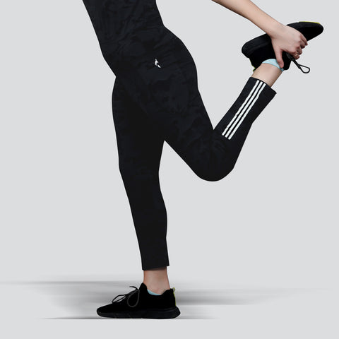 Women's Camo Workout Pants, High-Waisted Stretchable Yoga Leggings - Black