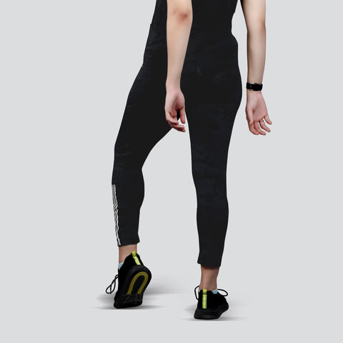 Women's Camo Workout Pants, High-Waisted Stretchable Yoga Leggings - Black