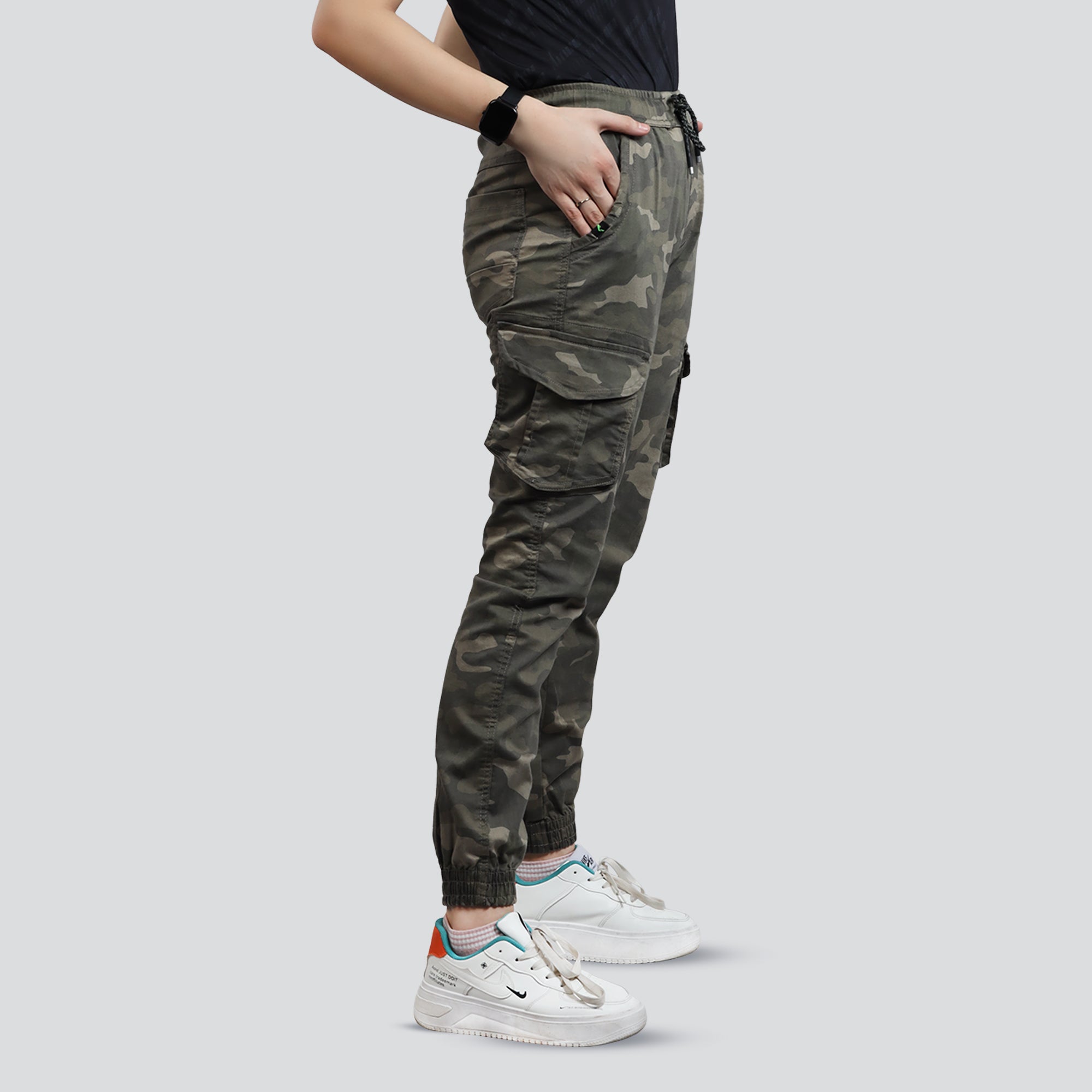 Women's Camo Cargo Pants With 6 pockets